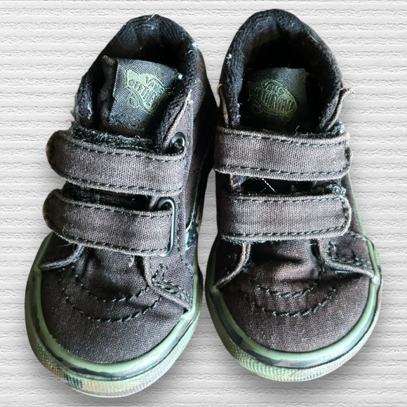 Vans Sk8 Mid Reissue V Skate Shoes Black / Camo - Picture 5 of 9